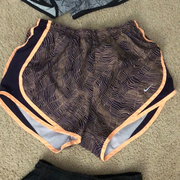 Nike Tempo Shorts Small - Picture 4 of 7